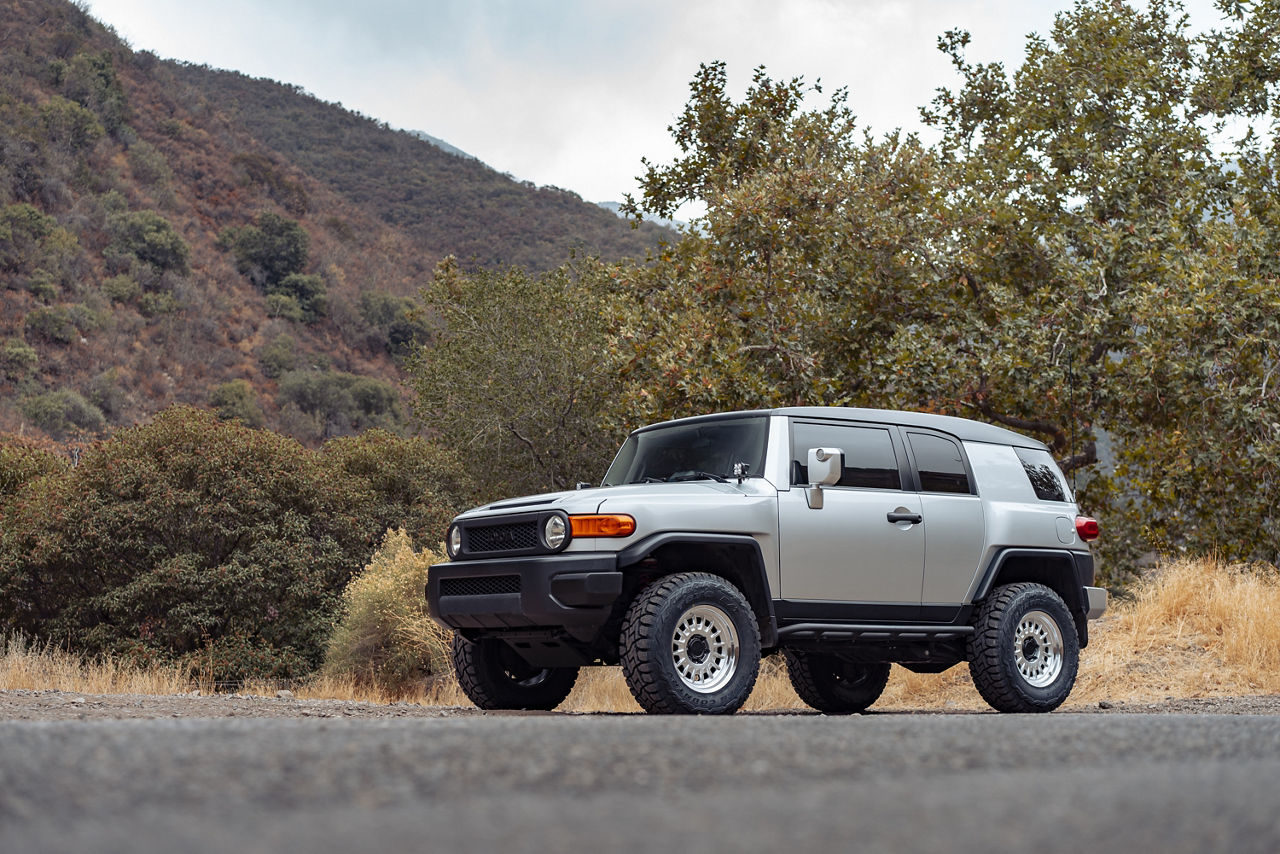 2014 Toyota FJ Cruiser - Black Rhino ALISO - Silver | Wheel Pros